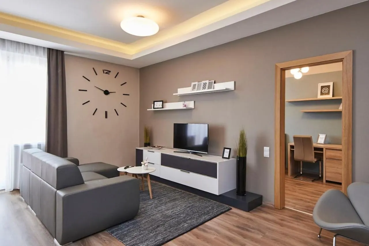 ORANGEHOMES Fantastic 3 bedrooms apartment Dohány street Boedapest
