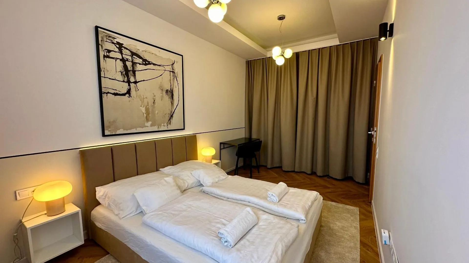 Orangehomes Fantastic 3 Bedrooms Apartment Dohany Street Budapeşte